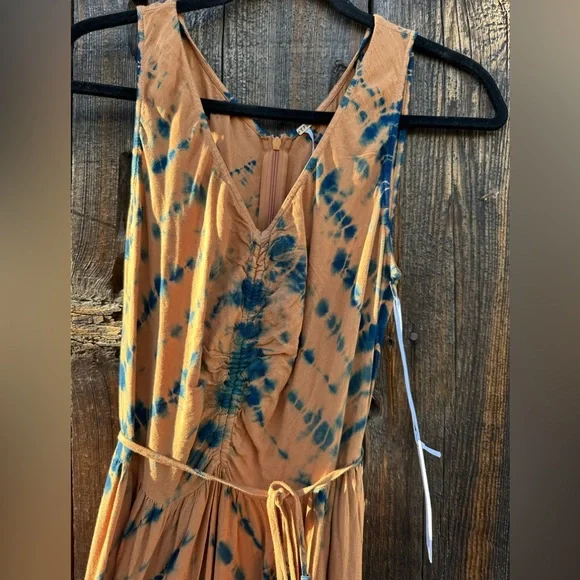 NWT Young Fabulous & Broke Blue Frida Dress in Tan & Blue w Slit & Belt